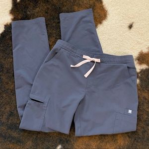 Figs Yola Skinny Scrub Pants Charcoal Small Pink